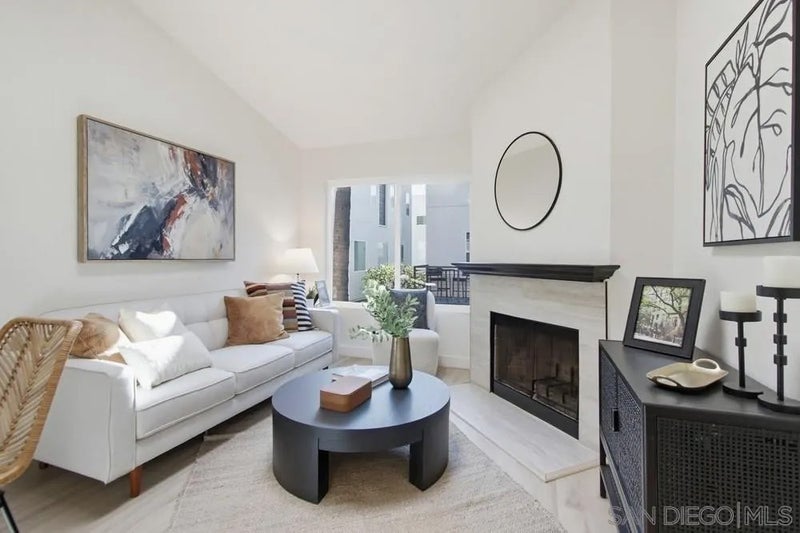 2909 Keats St 11