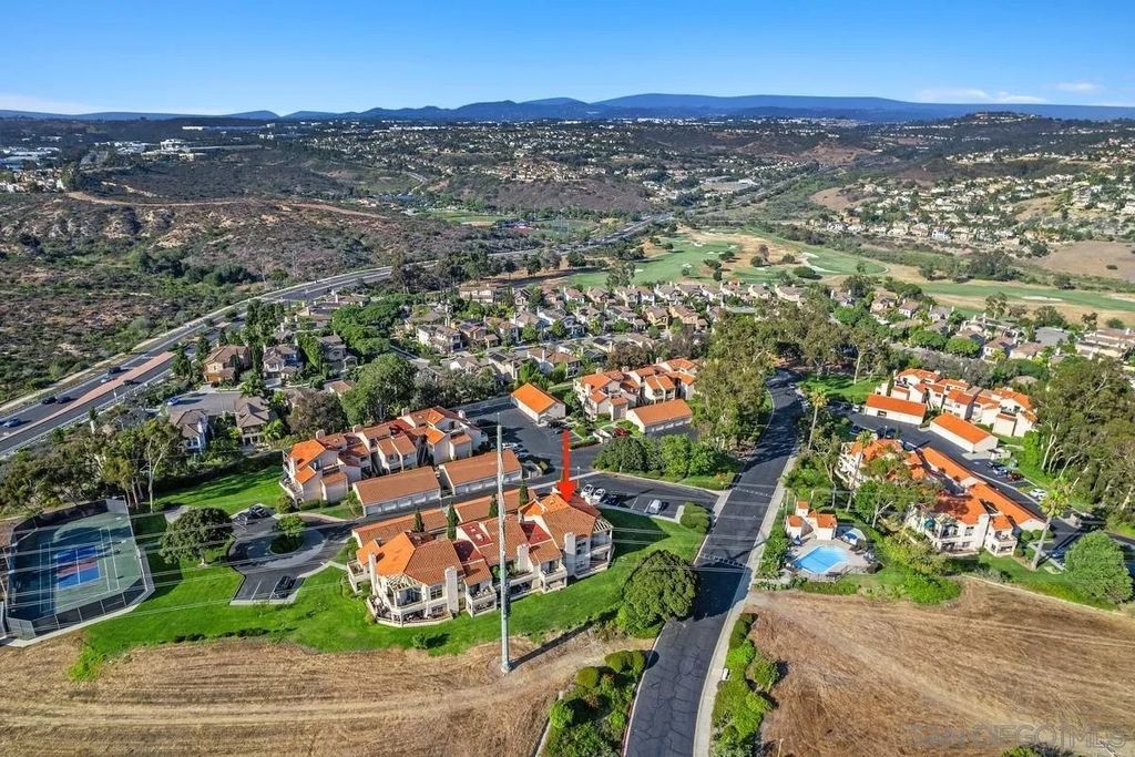 Photo of 1914 Swallow Ln, Carlsbad, CA 92009 (MLS # 250043158)