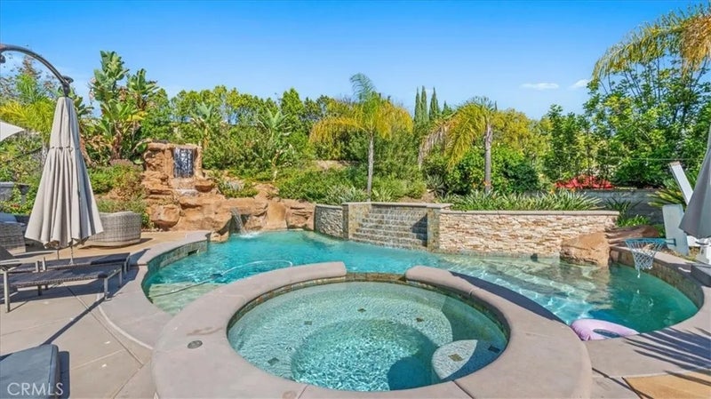 3124 Gardenia Lane
