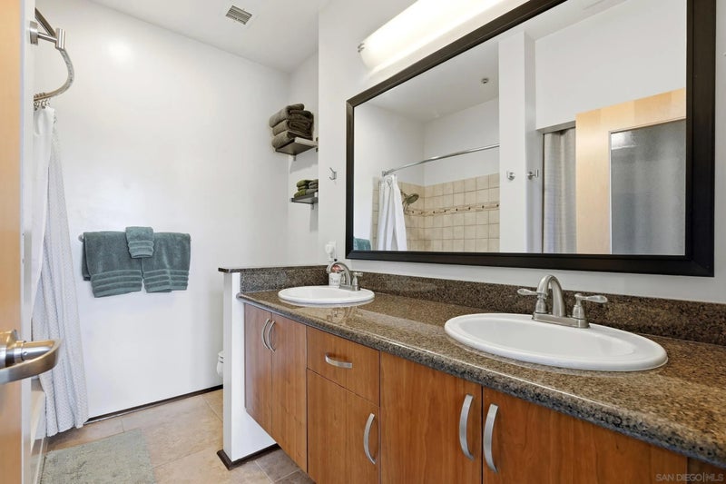 1551 4th Ave 801