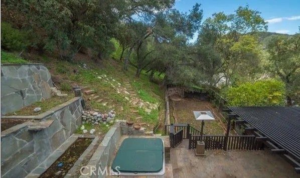 1843 N Beverly Glen