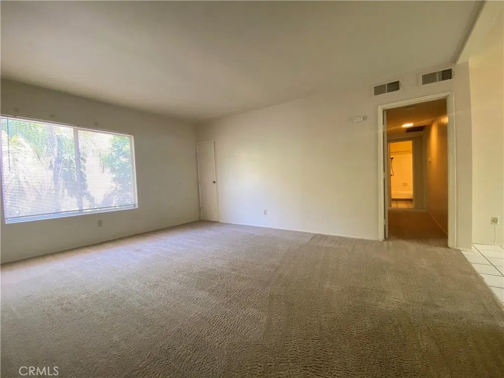 Photo of 815 Magnolia Avenue #5, Pasadena, CA 91106 (MLS # WS25269259)