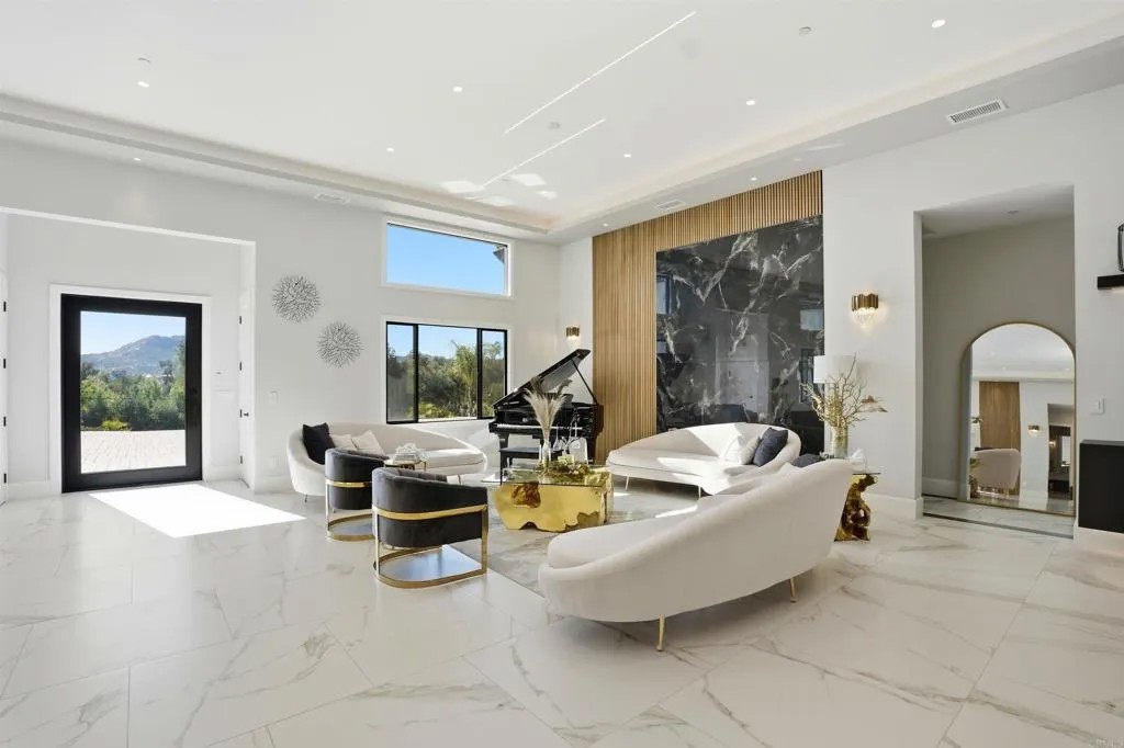 14989 Orchard View Drive