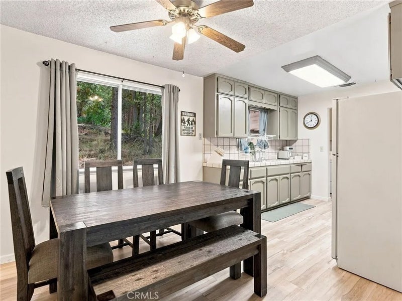 44754 Mountain Meadows