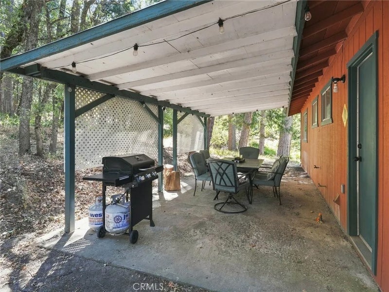 44754 Mountain Meadows