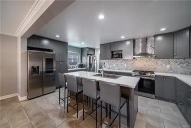 16401 Andiron