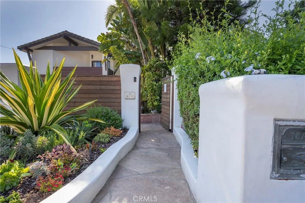 Photo of 1144 Hermes AVE, Encinitas, CA 92024 (MLS # AR26181734)