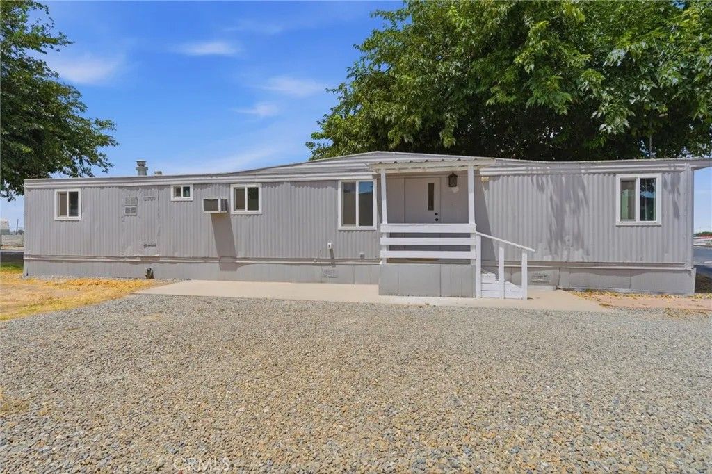 Photo of 12846 W Lacey BLVD #15, Hanford, CA 93230 (MLS # FR26153997)