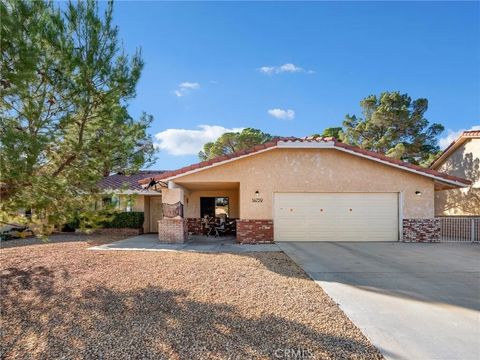 Photo of 14759 Blue Grass Dr, Helendale, CA 92342 (MLS # HD25246500) Photo of 14759 Blue Grass Dr, Helendale, CA 92342 (MLS # HD25246500)