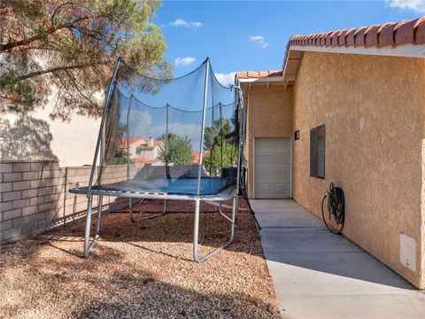 Tiny photo for 14759 Blue Grass Dr, Helendale, CA 92342 (MLS # HD25246500)