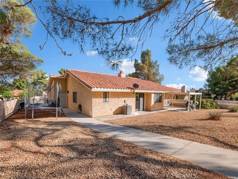 Tiny photo for 14759 Blue Grass Dr, Helendale, CA 92342 (MLS # HD25246500)