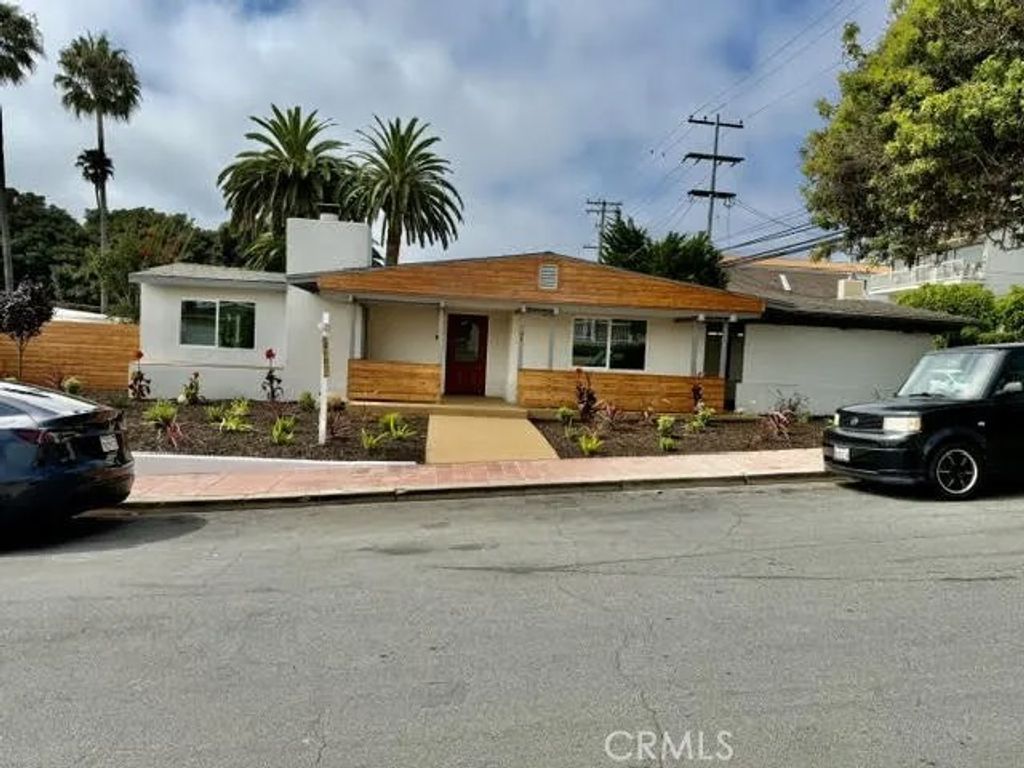 Photo of 102 Trafalgar Ln, San Clemente, CA 92672 (MLS # OC25281464)