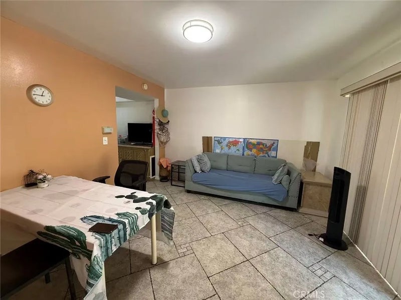 20744 Earlgate
