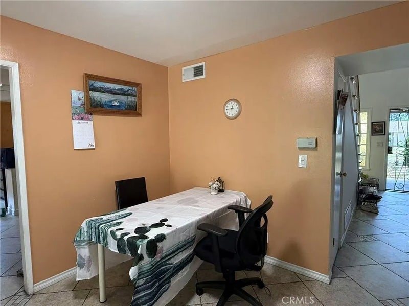 20744 Earlgate