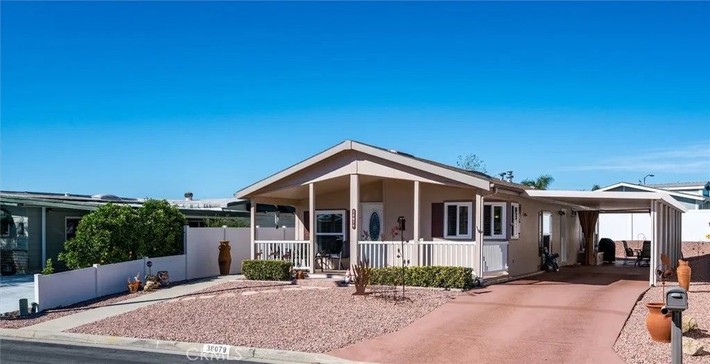 Photo of 38079 Calle De Amor, Murrieta, CA 92563 (MLS # SW26065223)