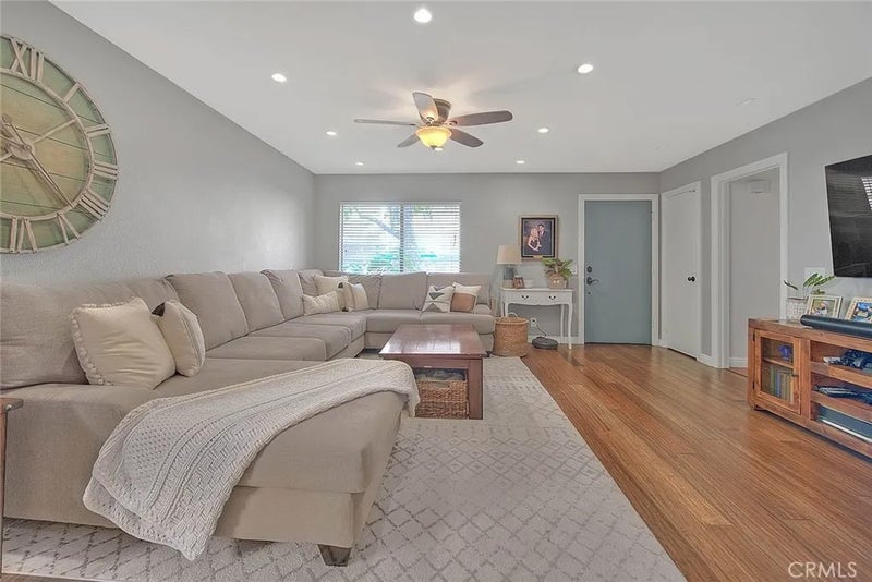 1074 Las Lomas Drive A