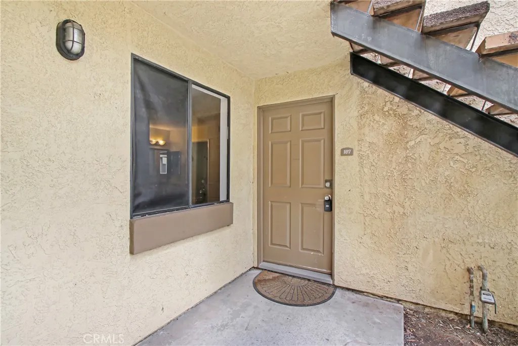 1110 W Blaine 107