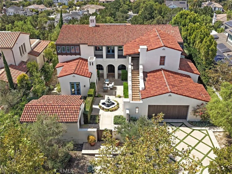 7 Fox Hole Road