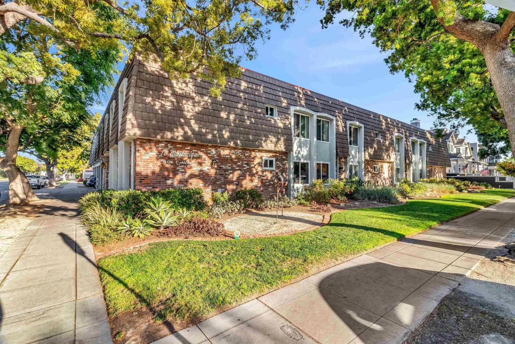 Photo of 801 C Avenue #23, Coronado, CA 92118 (MLS # 260018872)