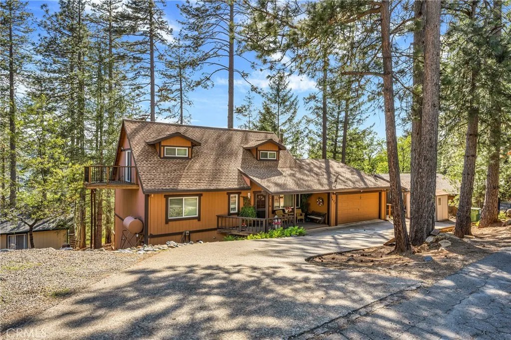 9477 Elliott Drive