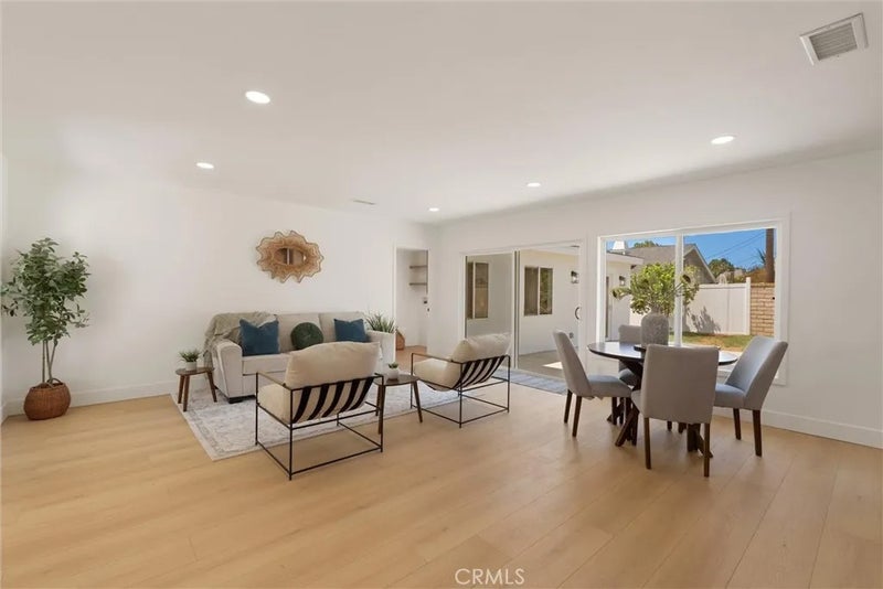 3683 San Anseline