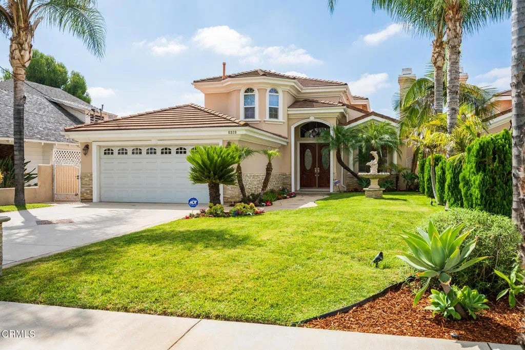 8328 E Hermosa Drive