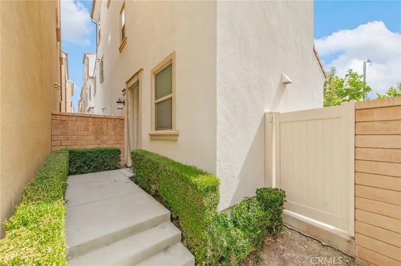2205 Strawberry Court
