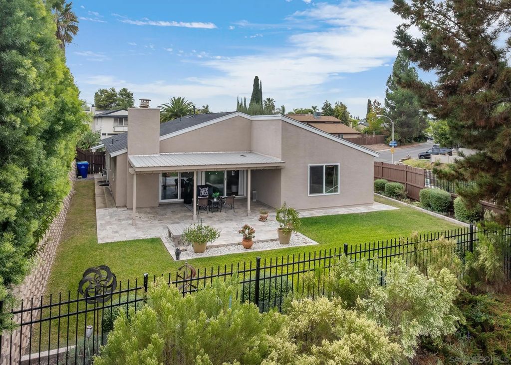 Photo of 5908 Highplace Dr, San Diego, CA 92120 (MLS # 250041683)