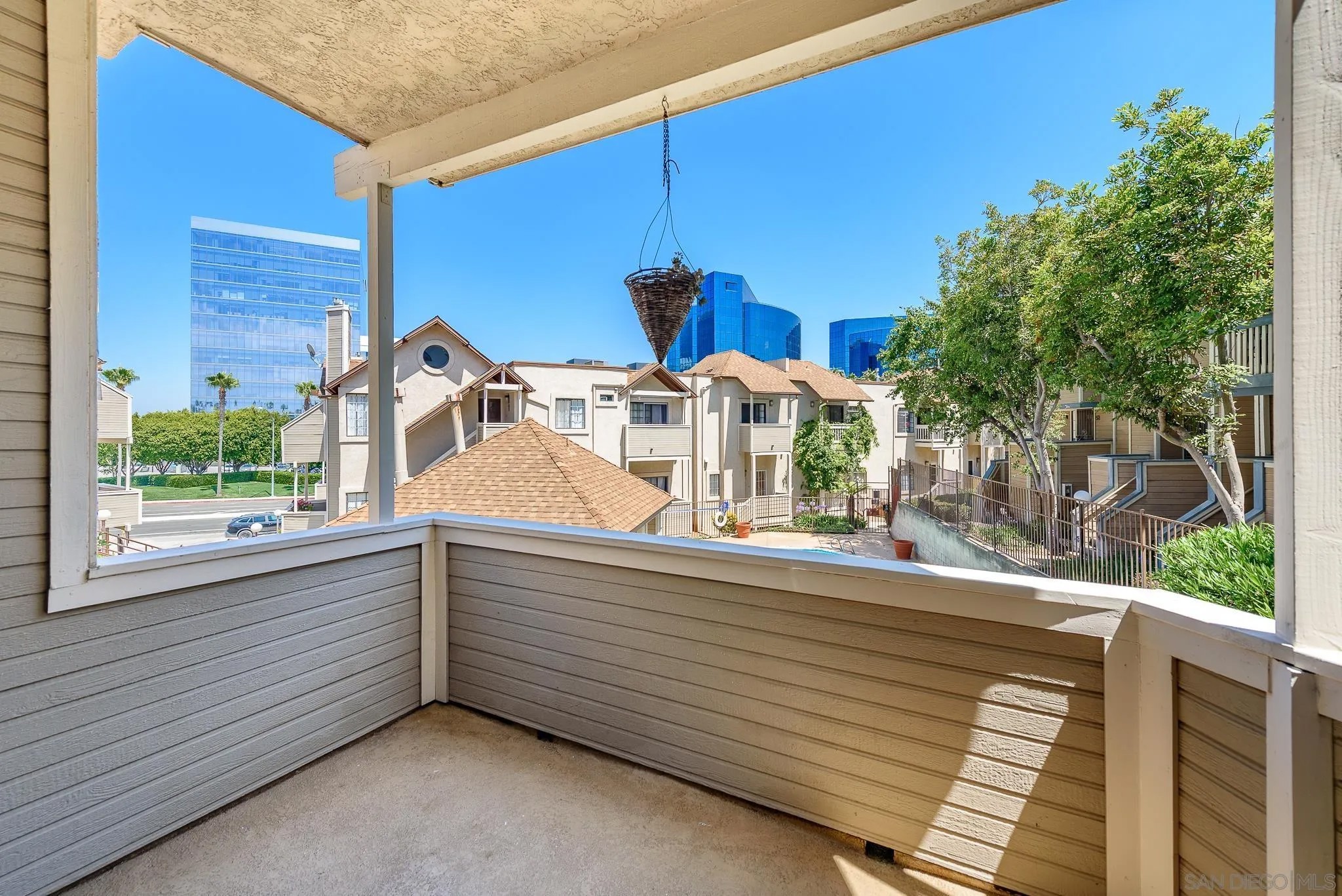 4639 Executive Drive 54