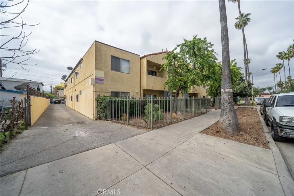 14814 Erwin Street