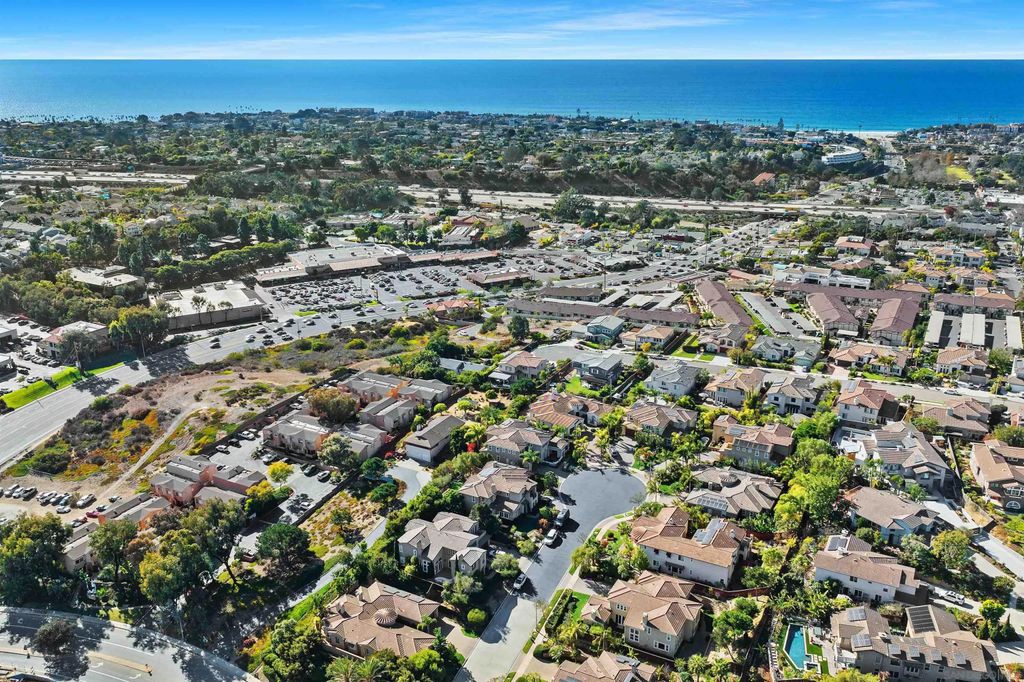 Photo of 536 Quail Pointe Lane, Encinitas, CA 92024 (MLS # 2600064)