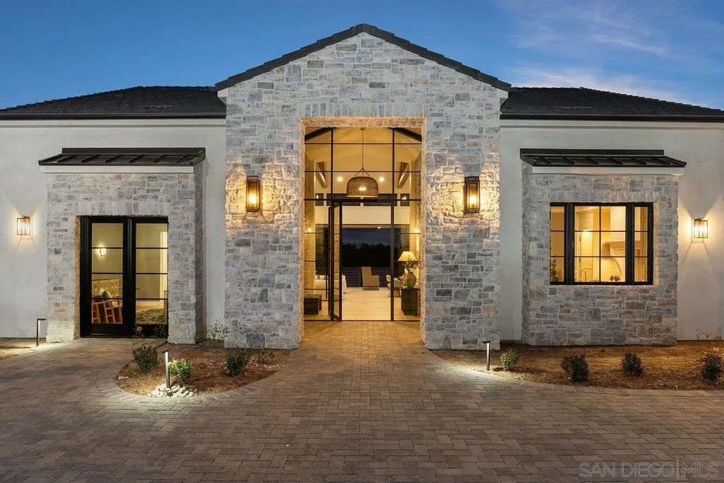 Photo of 6691-93 Camino Saucito, Rancho Santa Fe, CA 92067 (MLS # 250033652)