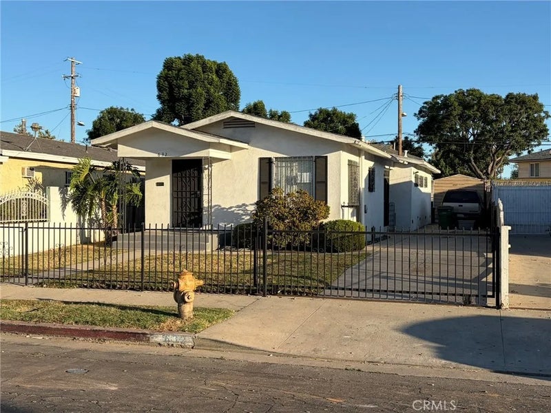 632 E 87th
