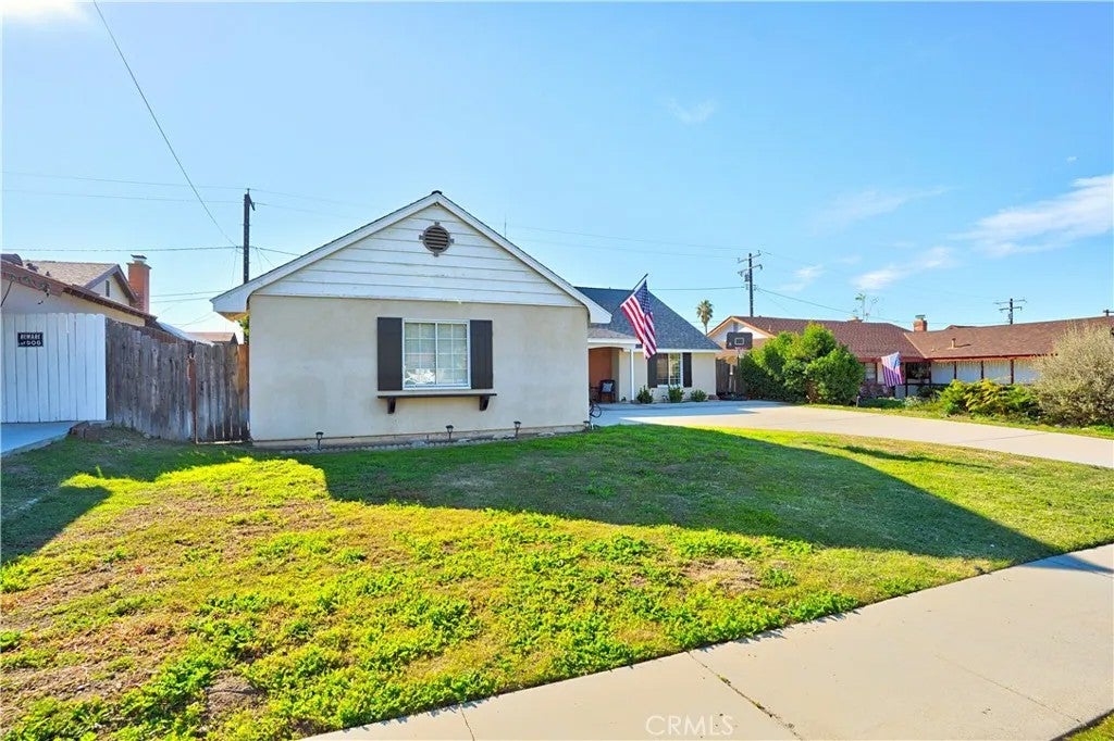27611 Villa