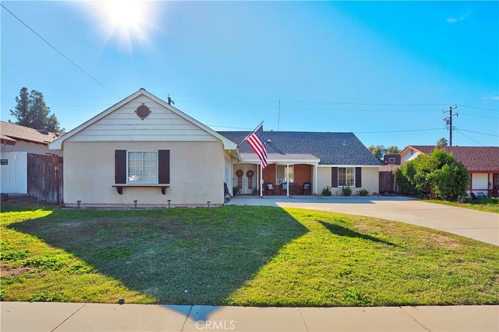 27611 Villa