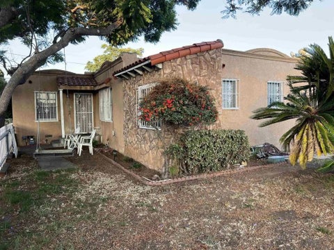 Photo of 101 Woodlawn Avenue, Chula Vista, CA 91910 (MLS # PTP2606795)