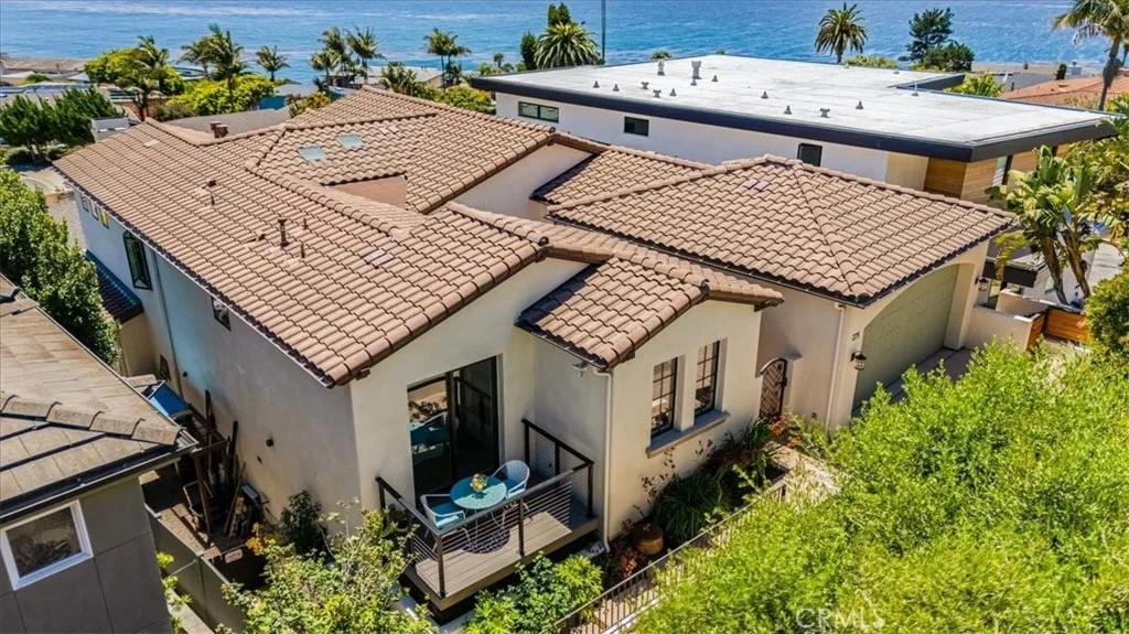 375 El Portal Drive