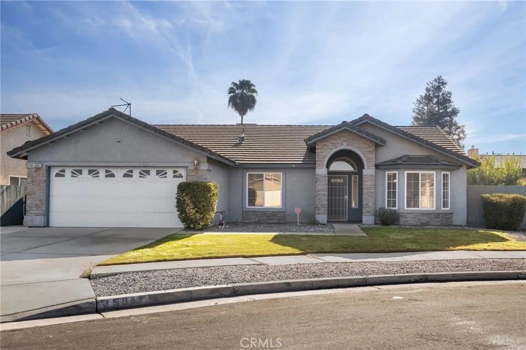 Photo of 15647 Wooten Court, Kerman, CA 93630 (MLS # PI26012298)