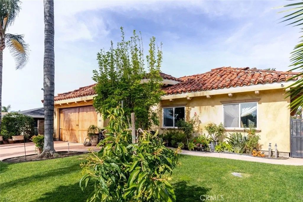 Photo of 655 N Meyer Street, San Fernando, CA 91340 (MLS # SR26041195)