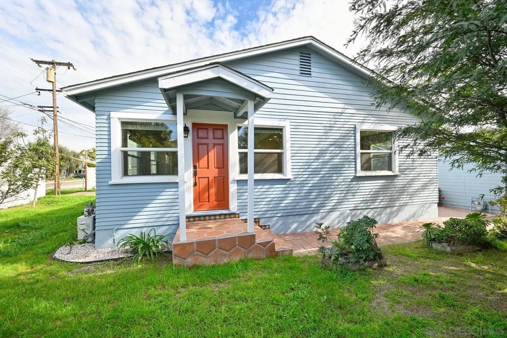 Photo of 2985 New Jersey Ave, Lemon Grove, CA 91945 (MLS # 260003179)