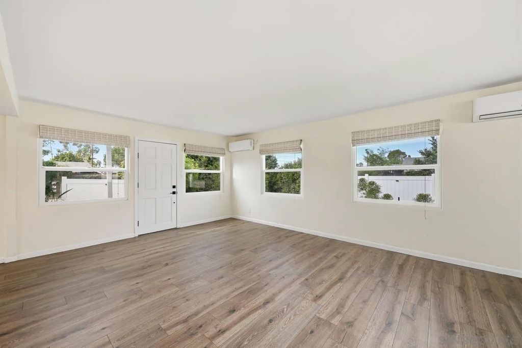 Photo of 2985 New Jersey Ave, Lemon Grove, CA 91945 (MLS # 260003179)