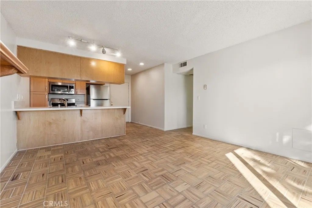 Photo of 600 Monterey Boulevard #5, Hermosa Beach, CA 90254 (MLS # PV26013597)