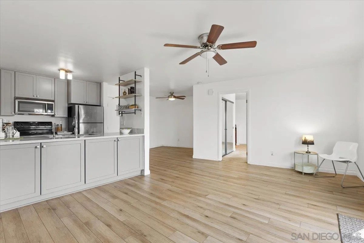 4860 Rolando Ct 42