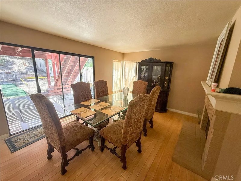 28982 Sam Place