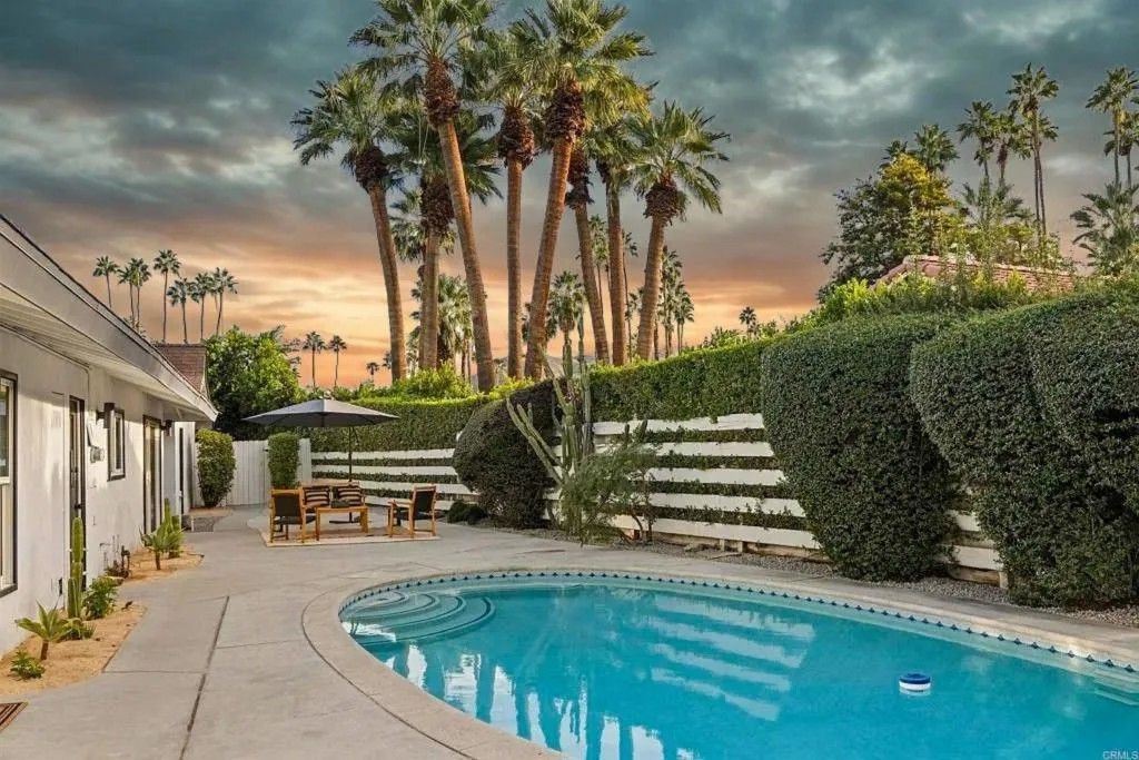 Photo of 1111 S San Joaquin Dr, Palm Springs, CA 92264 (MLS # NDP2603015)