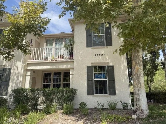Photo of 27021 Channel Lane #19, Valencia, CA 91355 (MLS # SR26189668)