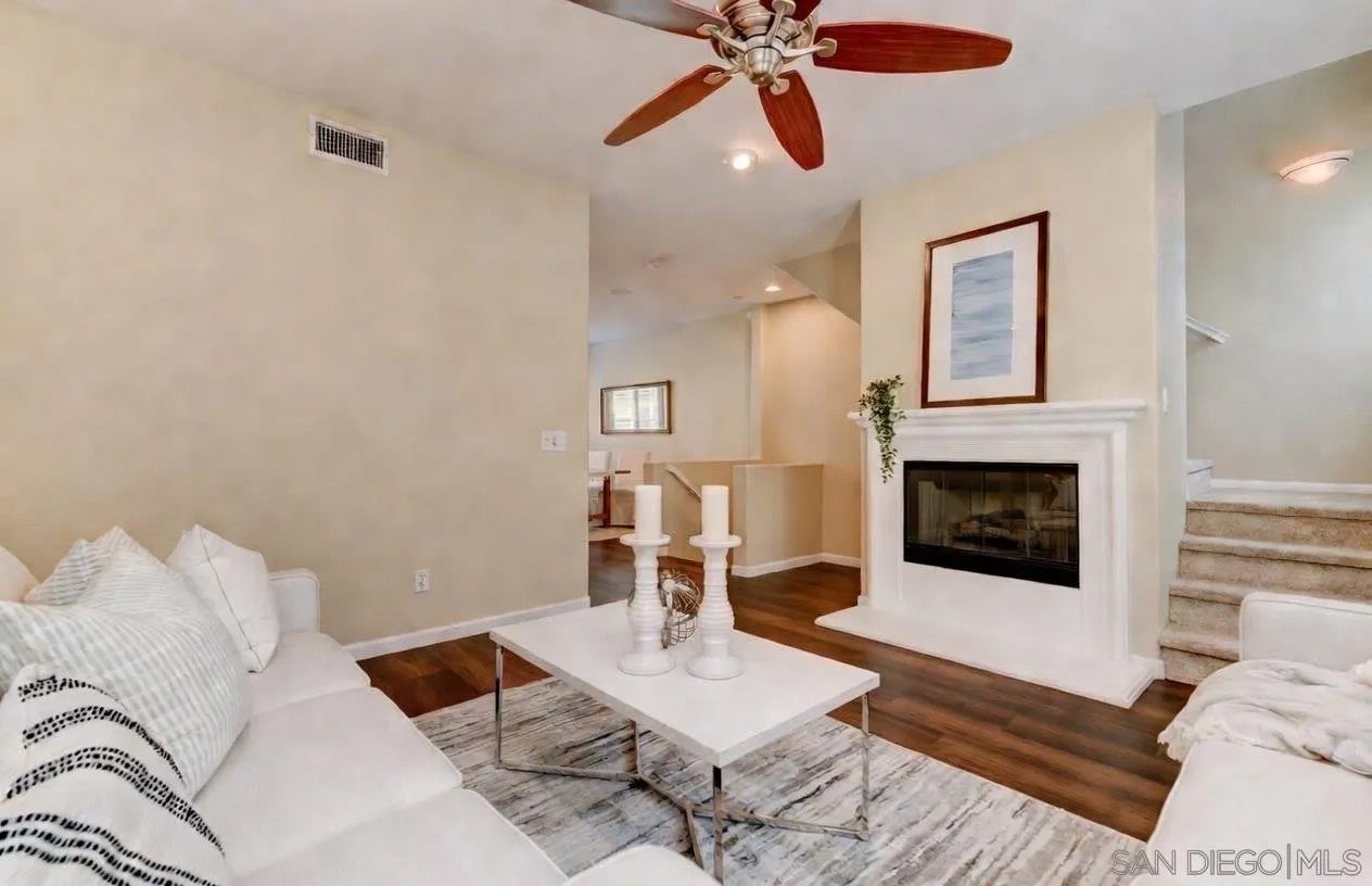 2591 Escala Circle