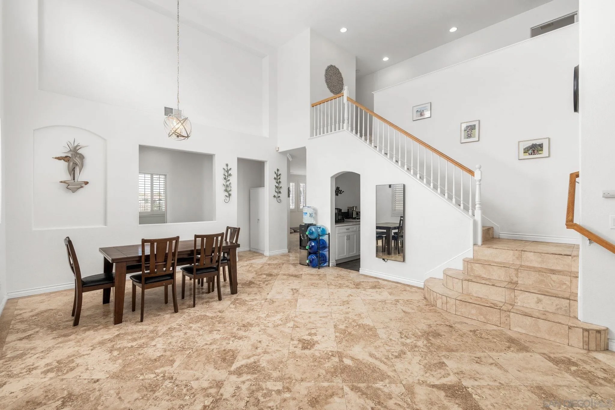 1176 Cove View