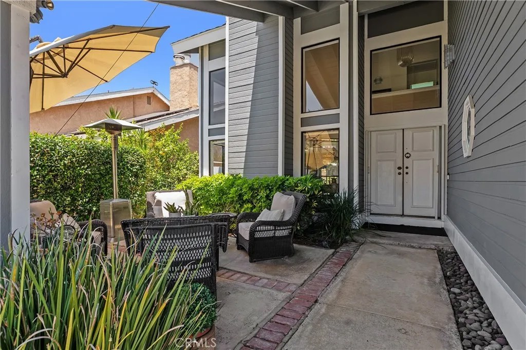 24405 Mockingbird Place