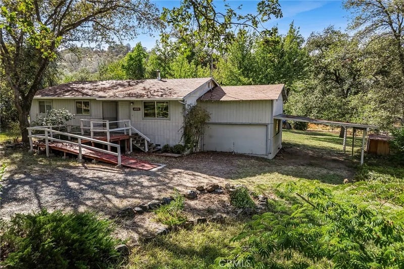 10572 Mooney Flat